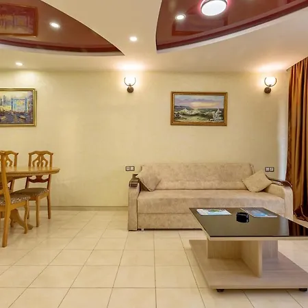 Sky River Club Aparthotel Kyiv
