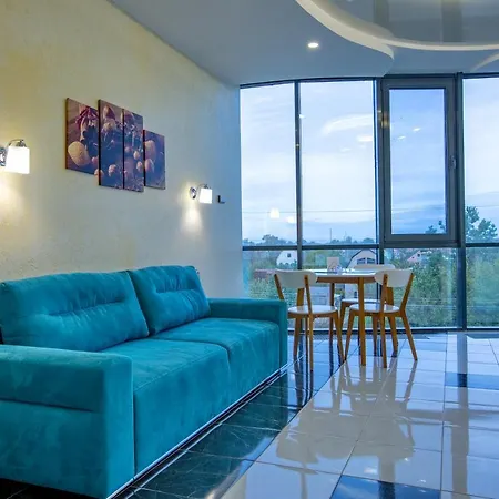 Aparthotel Sky River Club Kyiv