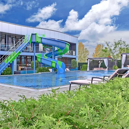Sky River Club 3*