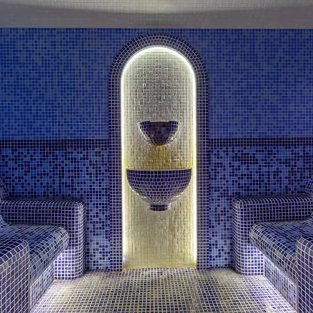 Sky River Club Aparthotel 3*